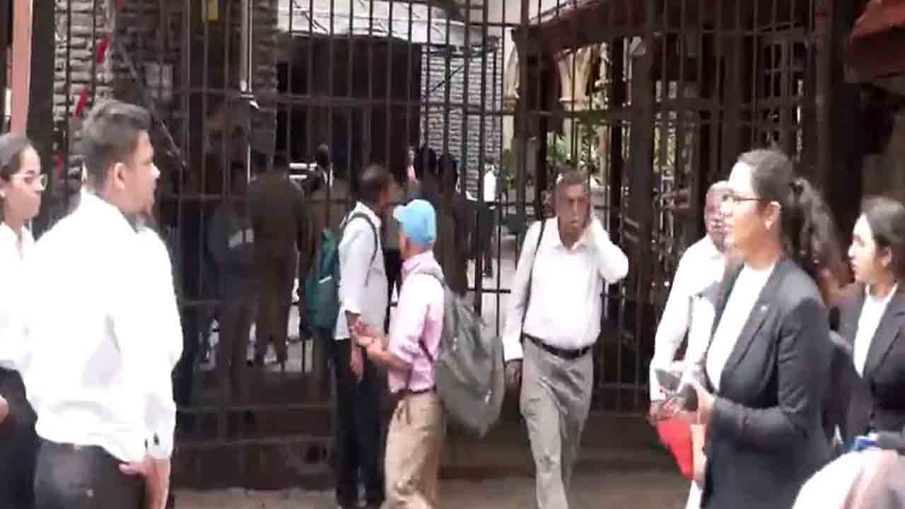 Bombay High Court | బాంబే హైకోర్టుకూ బాంబు బెదిరింపు.. అర్ధాంతరంగా ఆగిన విచారణలు