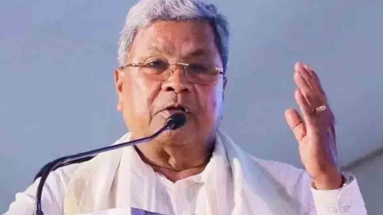 హిందూ మతంలో సమానత్వం ఉంటే ఎందుకు మారుతారు?.. సీఎం సిద్ధరామయ్య వివాదాస్పద వ్యాఖ్యలు
