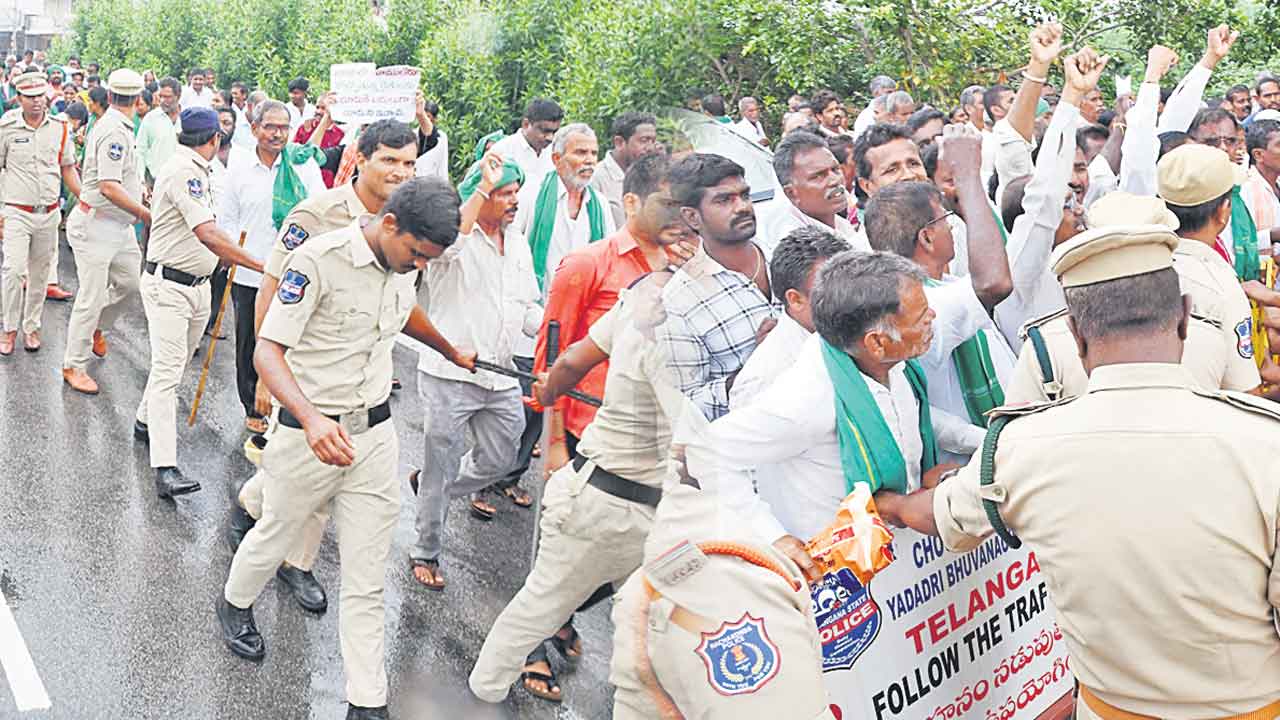 భగ్గుమన్న భూనిర్వాసితులు