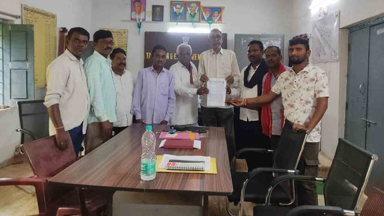 పించన్ డబ్బుల పెంపుపై మౌనమేల సీఎం గారూ..? : వీహెచ్పీఎస్