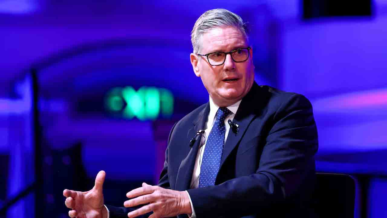 ఉద్యోగానికి డిజిటల్‌ ఐడీ తప్పనిసరి.. అక్రమ వలసల కట్టడికి బ్రిటన్‌ నిర్ణయం