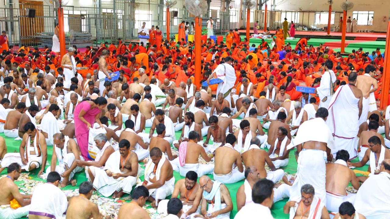 Srisailam Temple | శ్రీ‌శైలం మ‌ల్ల‌న్న ఆల‌యానికి భారీగా ఆదాయం.. 29రోజుల్లో రూ.3.46కోట్లు..!