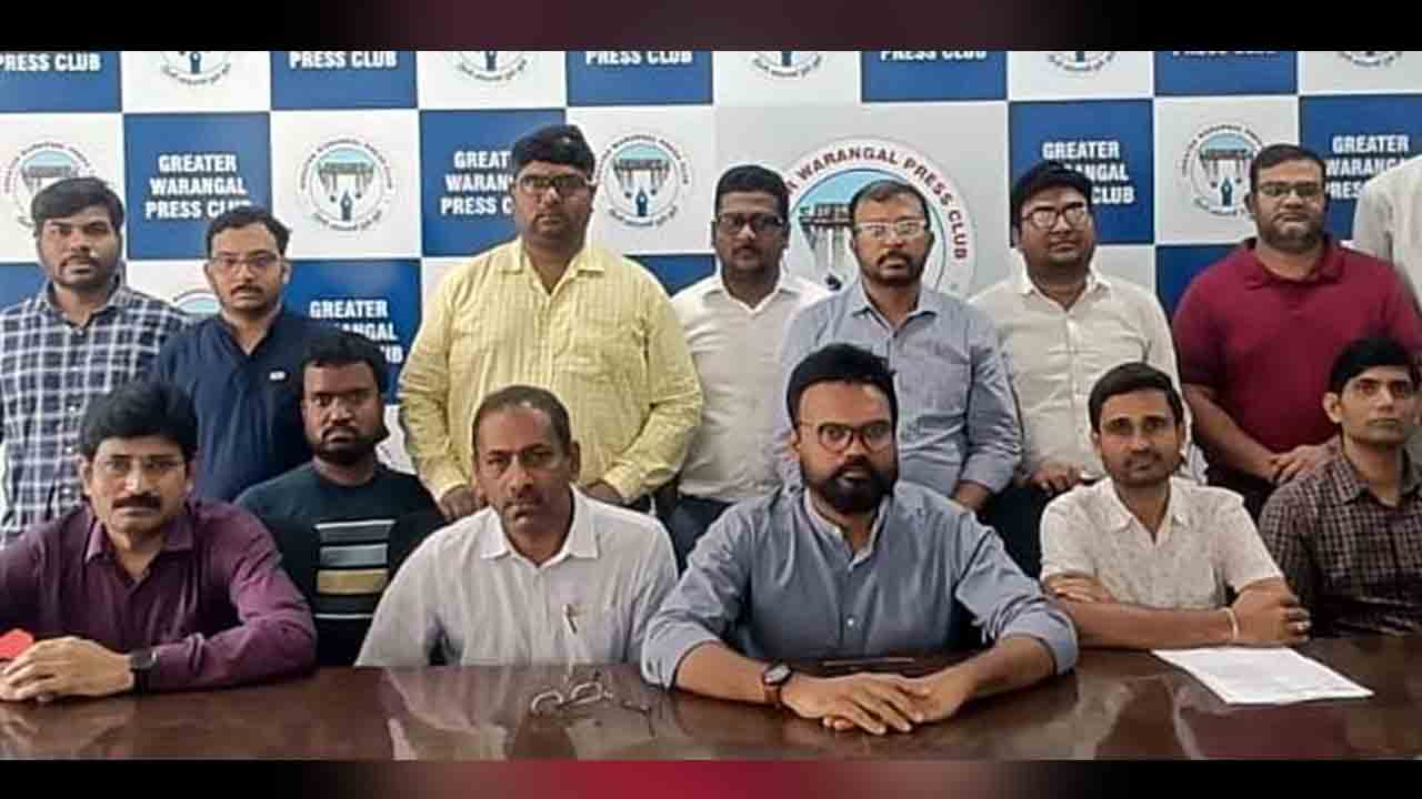 Fake Dentists | నకిలీ దంత వైద్యుల పట్ల జాగ్రత్త వహించాలి : డాక్టర్‌ వేణు యాదవ్‌