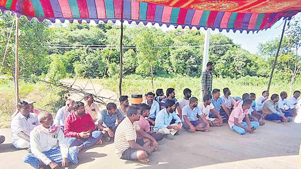 డంపింగ్ యార్డును తరలించాలి