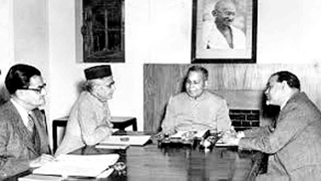 అది భాషాప్రయుక్త కమిషన్‌ కాదు – ఆంధ్ర పాలకుల కథ; తెలంగాణ వ్యథ-12