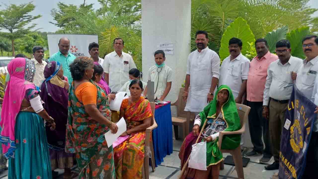 Health camp | ఉచిత మెగా వైద్యశిబిరాన్ని ప్రారంభించిన బీఆర్ఎస్ నేత కిషన్ నాయక్