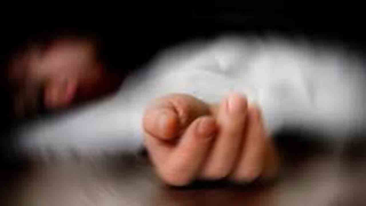 వైద్యం వికటించి బాలిక మృతి