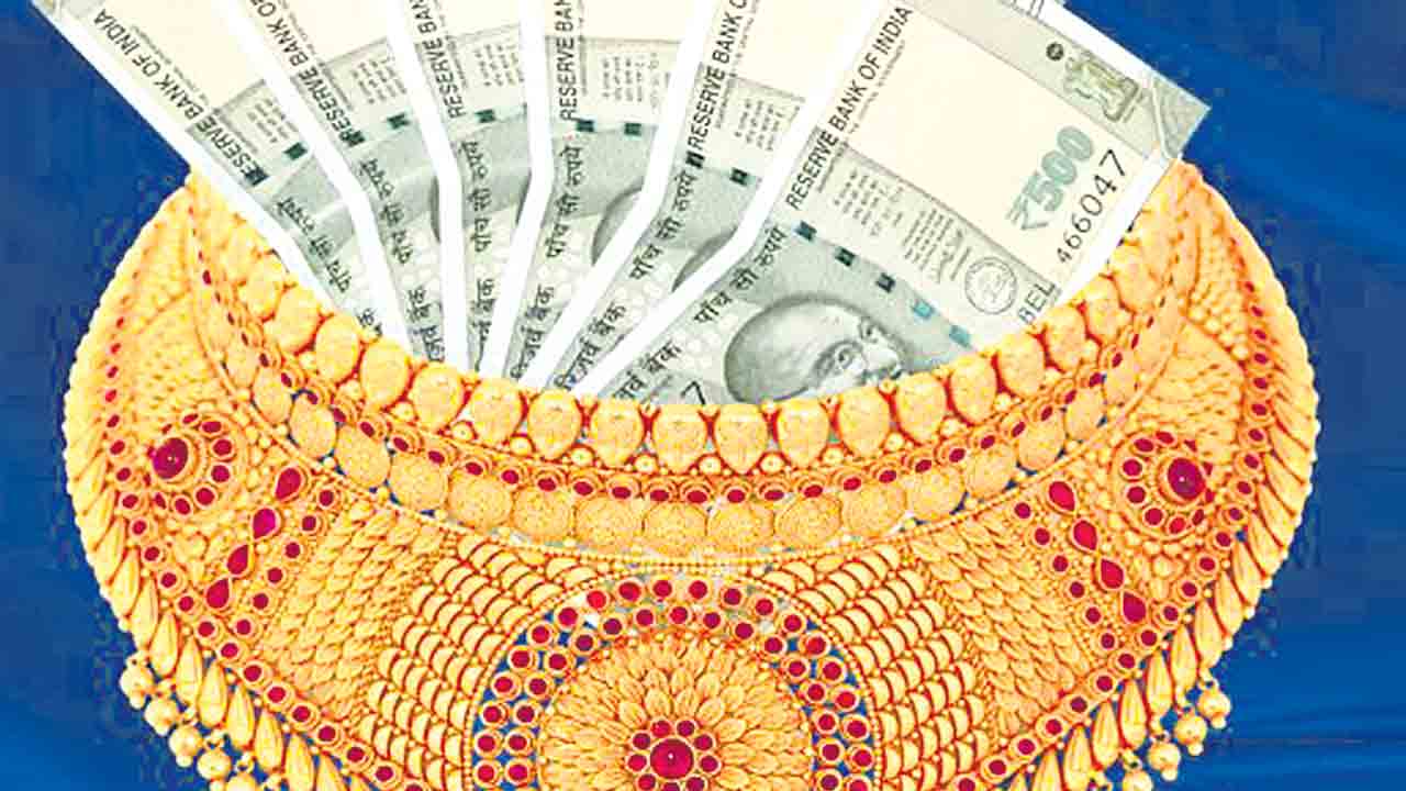 పుత్తడి @ 1.19 లక్షలకు.. దేశీయ మార్కెట్లో చారిత్రక గరిష్ఠ స్థాయికి చేరిక