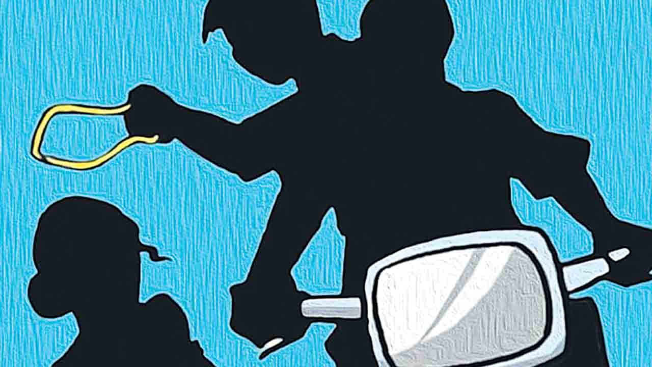 రెచ్చిపోతున్న దొంగలు