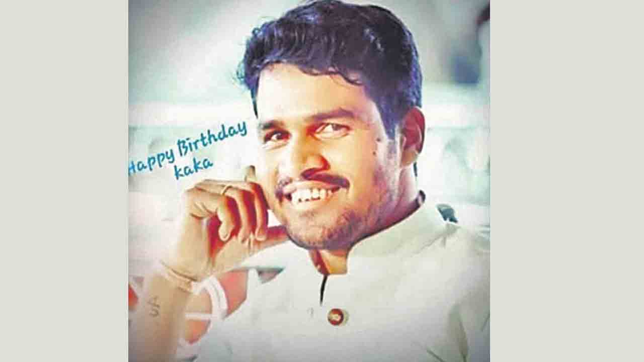 రాంగ్రూట్లో వచ్చి బైక్ను ఢీకొన్న టిప్పర్