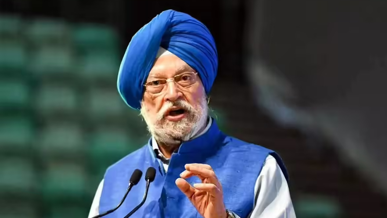 Trump Tariffs | పీటర్‌ నవారో ‘ల్రాండోమాట్‌’ వ్యాఖ్యలను తప్పుపట్టిన హర్దీప్‌ సింగ్ పూరీ.. రష్యా చమురుతో లాభాలు లేవన్న కేంద్రమంత్రి..!