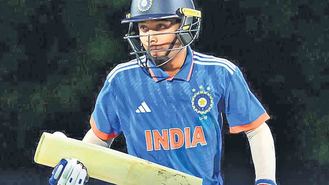 యువ భారత్‌ బోణీ