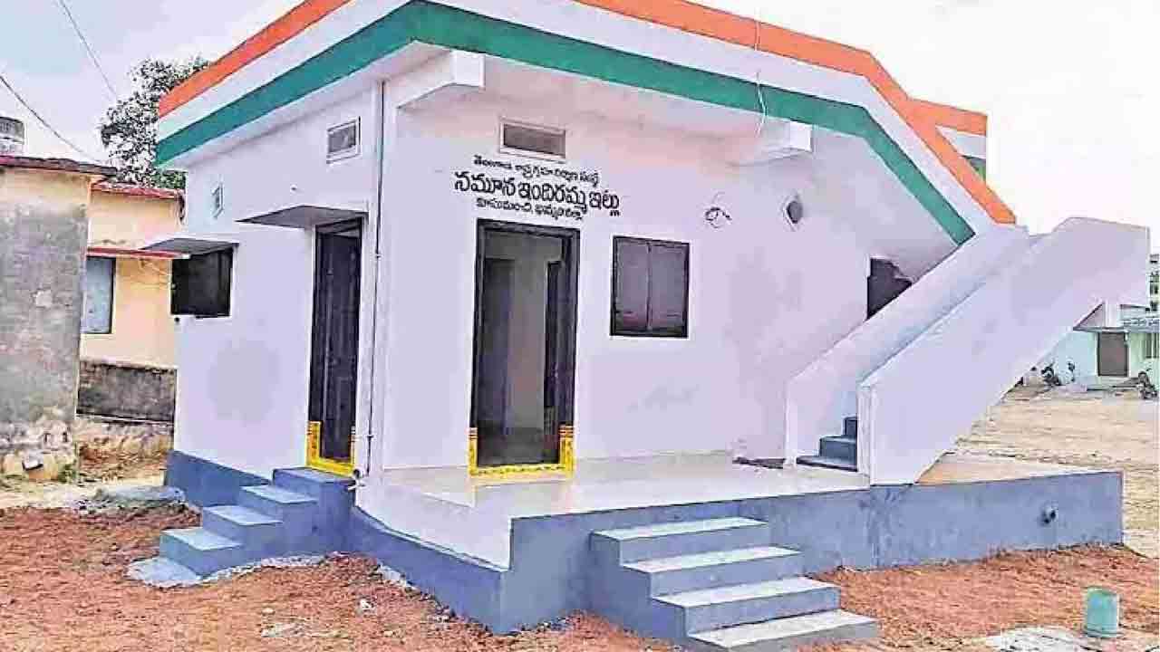 25 వేలు ఇస్తేనే ఇందిరమ్మ ఇల్లు!.. సిర్సవాడలో కాంగ్రెస్‌ నేత డిమాండ్‌