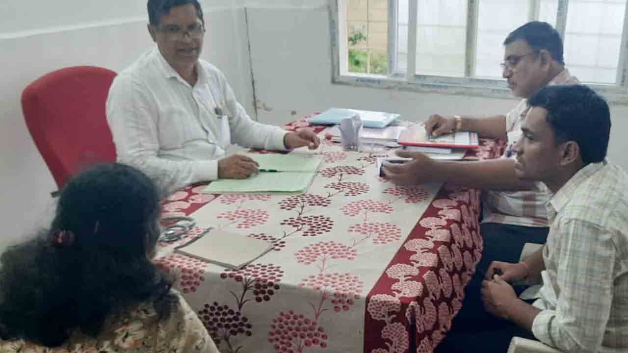 Medical services | వైద్య సేవల పట్ల నిర్లక్ష్యం చేస్తే చర్యలు : జిల్లా వైద్యాధికారి సీతారాం