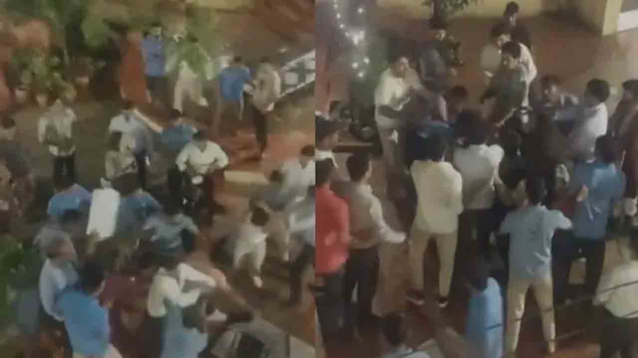 Restaurant Staff | హోటల్‌ సిబ్బంది, కస్టమర్ల మధ్య ఘర్షణ.. షాకింగ్‌ వీడియో