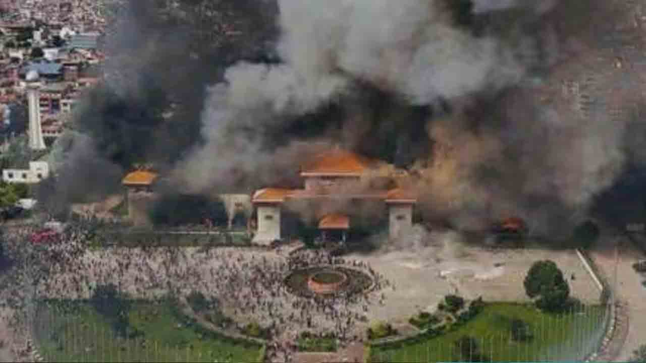 PM’s wife died | ఇంటికి నిప్పుపెట్టిన నిరసనకారులు.. కాలిన గాయాలతో మాజీ ప్రధాని భార్య మృతి