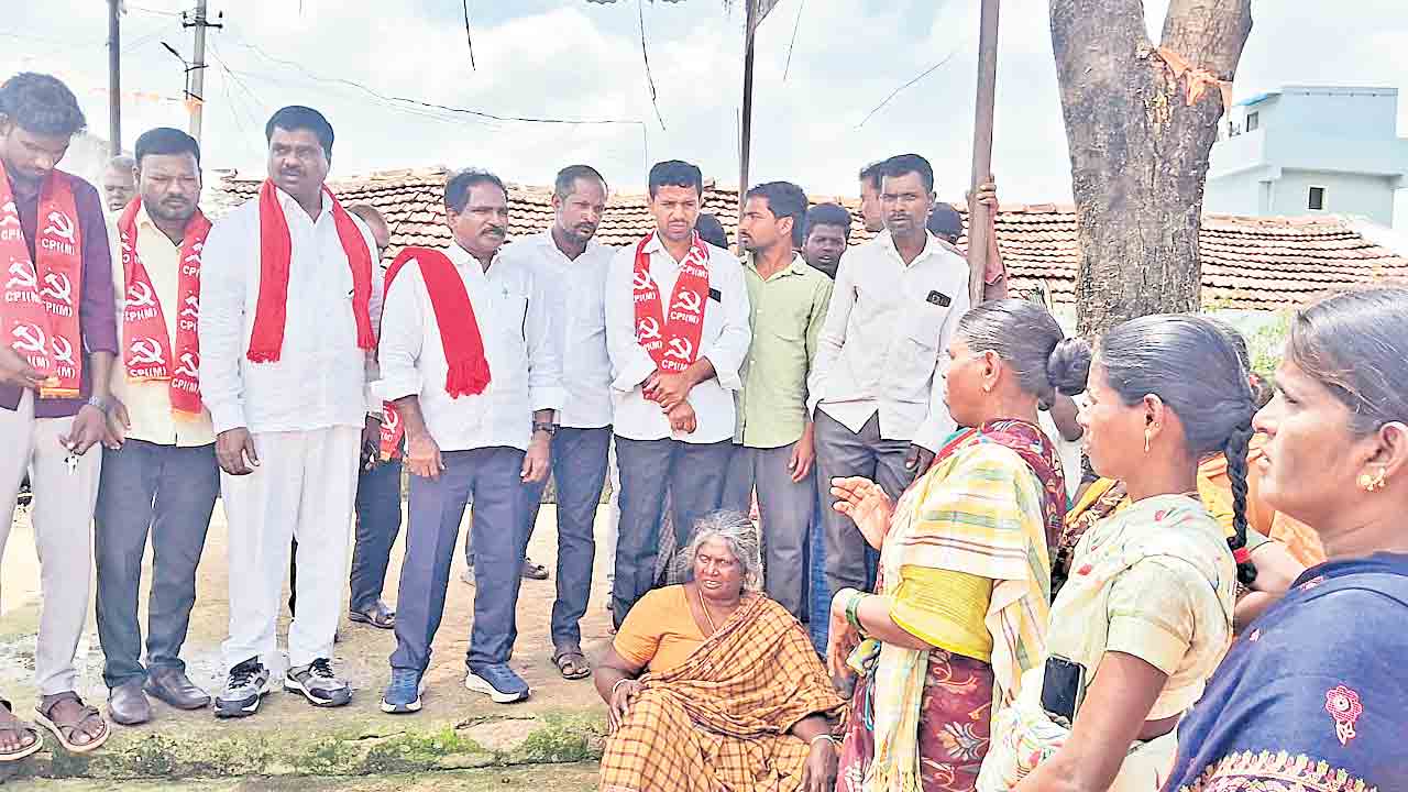 రీజినల్‌ రింగ్‌రోడ్డు అలైన్‌మెంట్‌ మార్చాలి: జాన్‌వెస్లీ