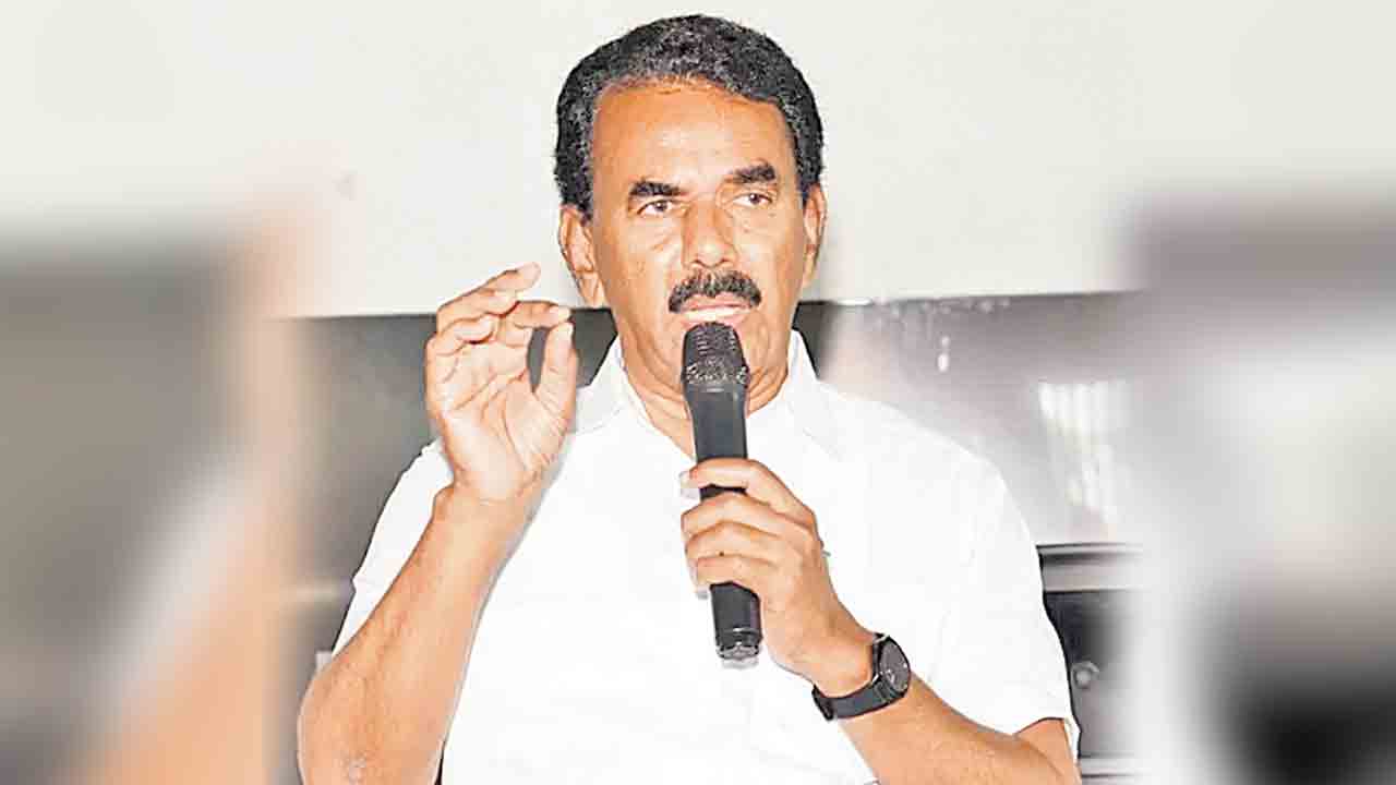 27న ట్యాంక్బండ్పై బతుకమ్మ కార్నివాల్: జూపల్లి