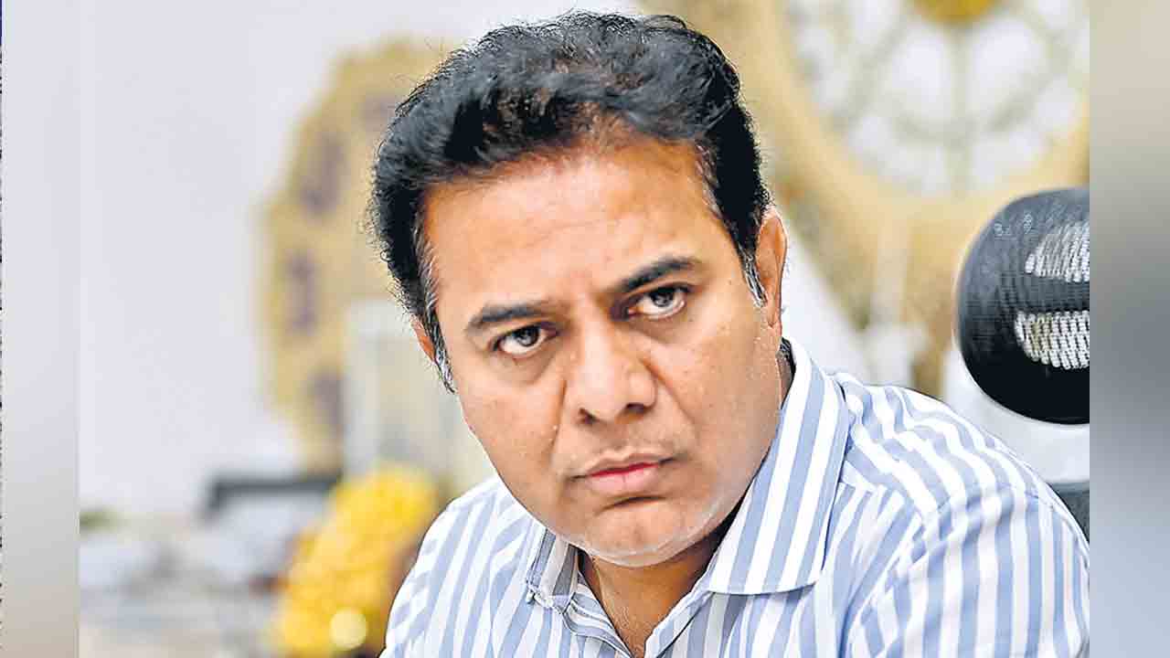 కాంగ్రెస్‌ పాలనలో చిరుద్యోగులకు అన్యాయం.. కేటీఆర్‌