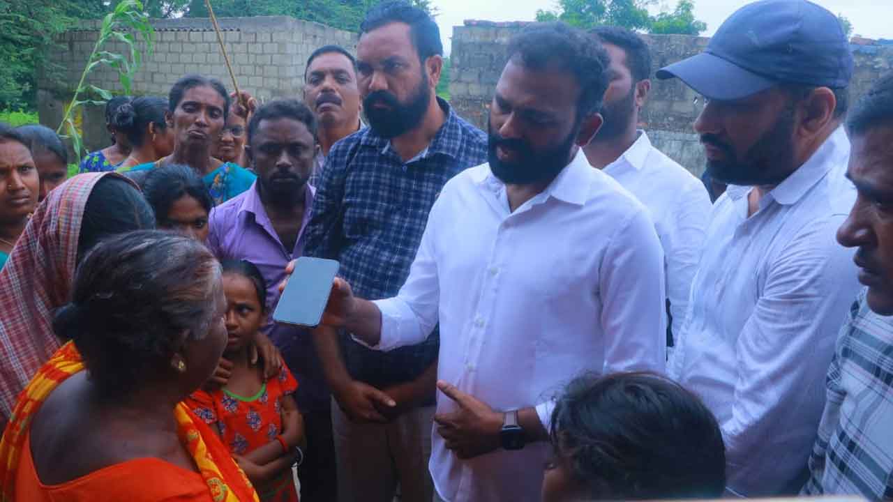 KTR | మున్సిపాలిటీ కార్మికుడి మృతిపై కేటీఆర్ ఆరా.. బాధిత కుటుంబానికి అండగా ఉంటామని భరోసా