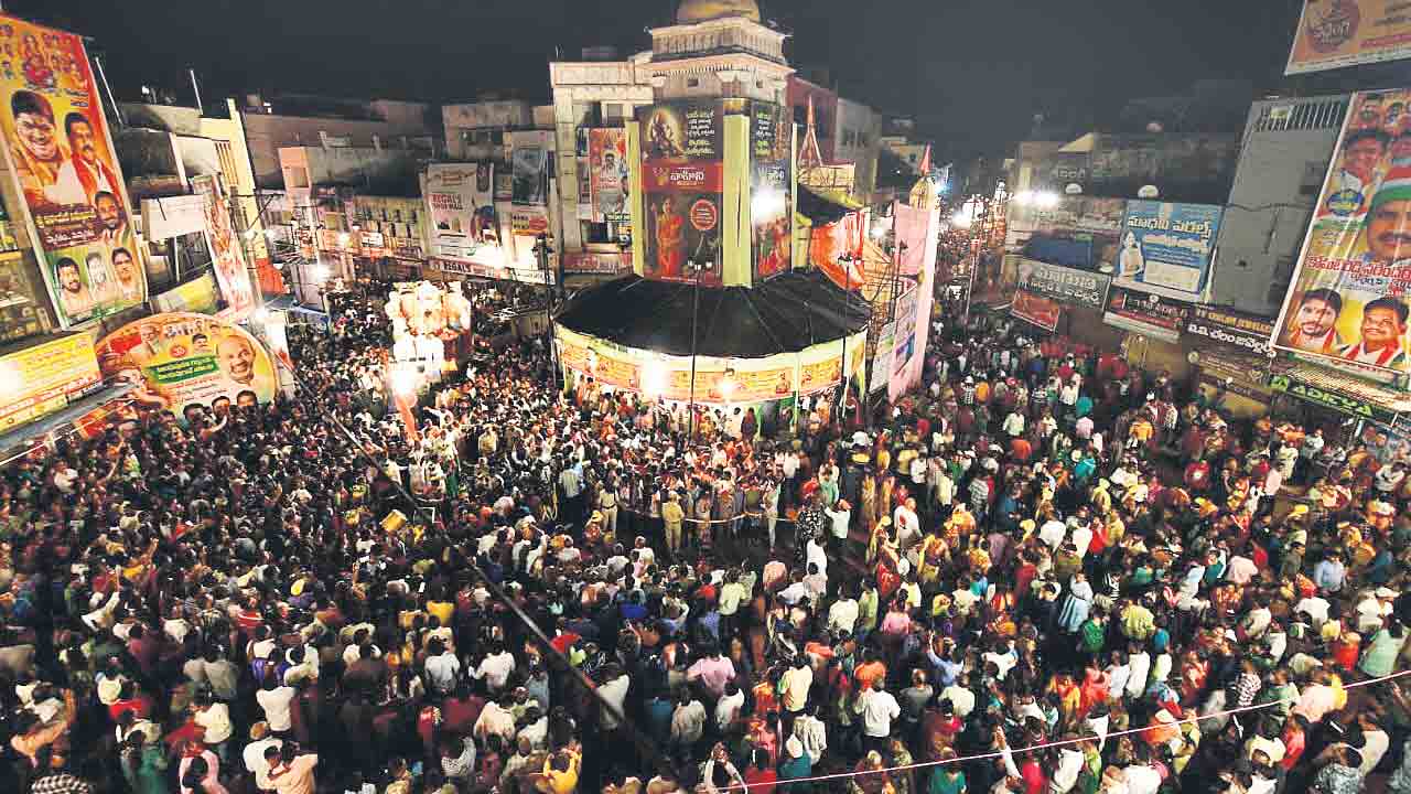 వినాయకా.. సెలవిక