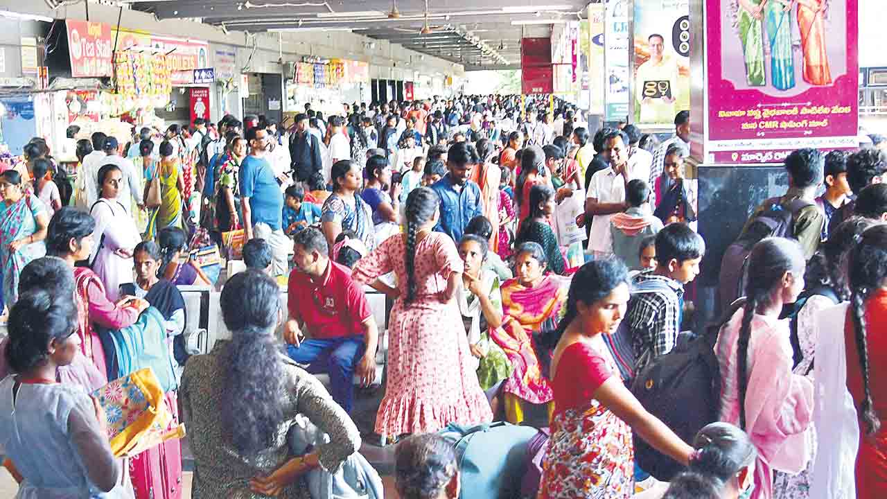 పండుగపూట నరకయాతన