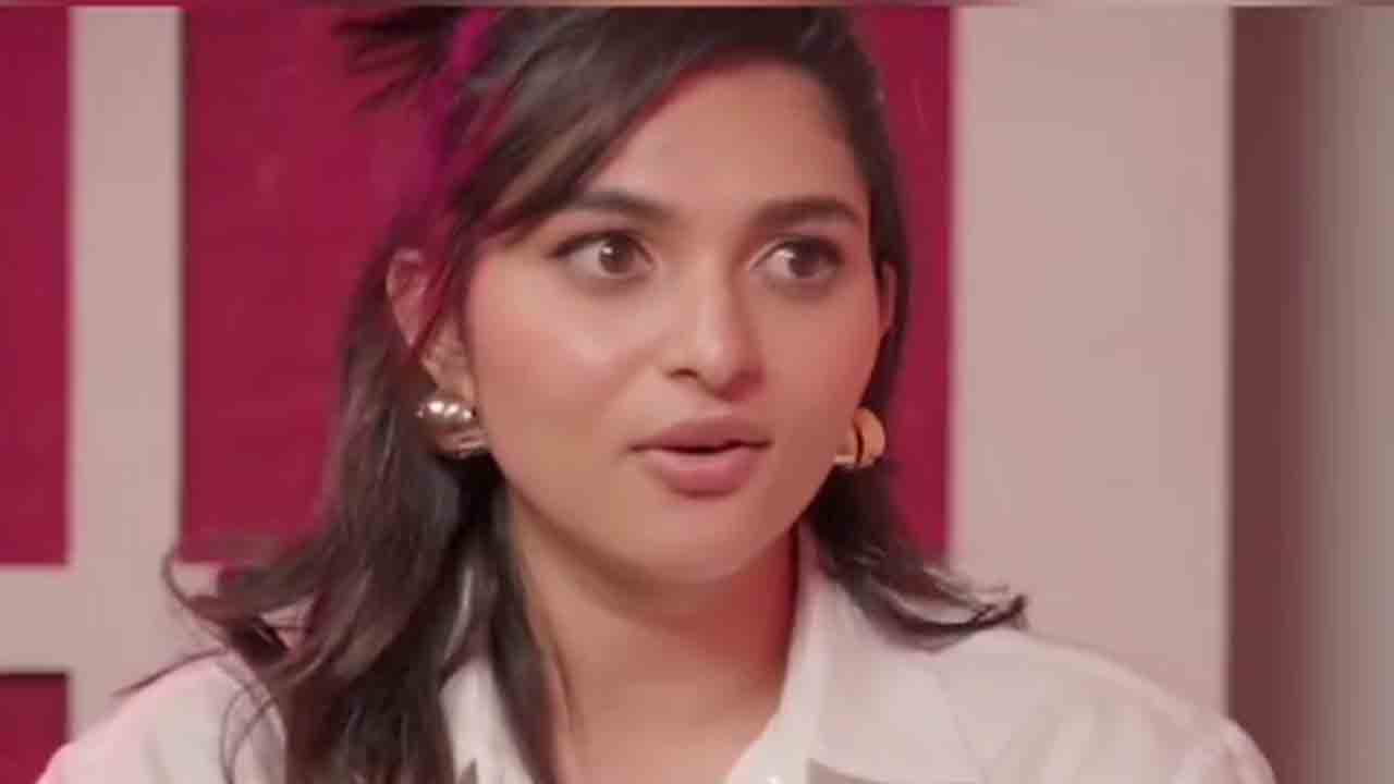 Kayadu Lohar |  అనుదీప్‌తో సినిమా చేస్తున్నా.. కామెడీ చేయడం చాలా కష్టమైన పని : కయాదు లోహర్‌