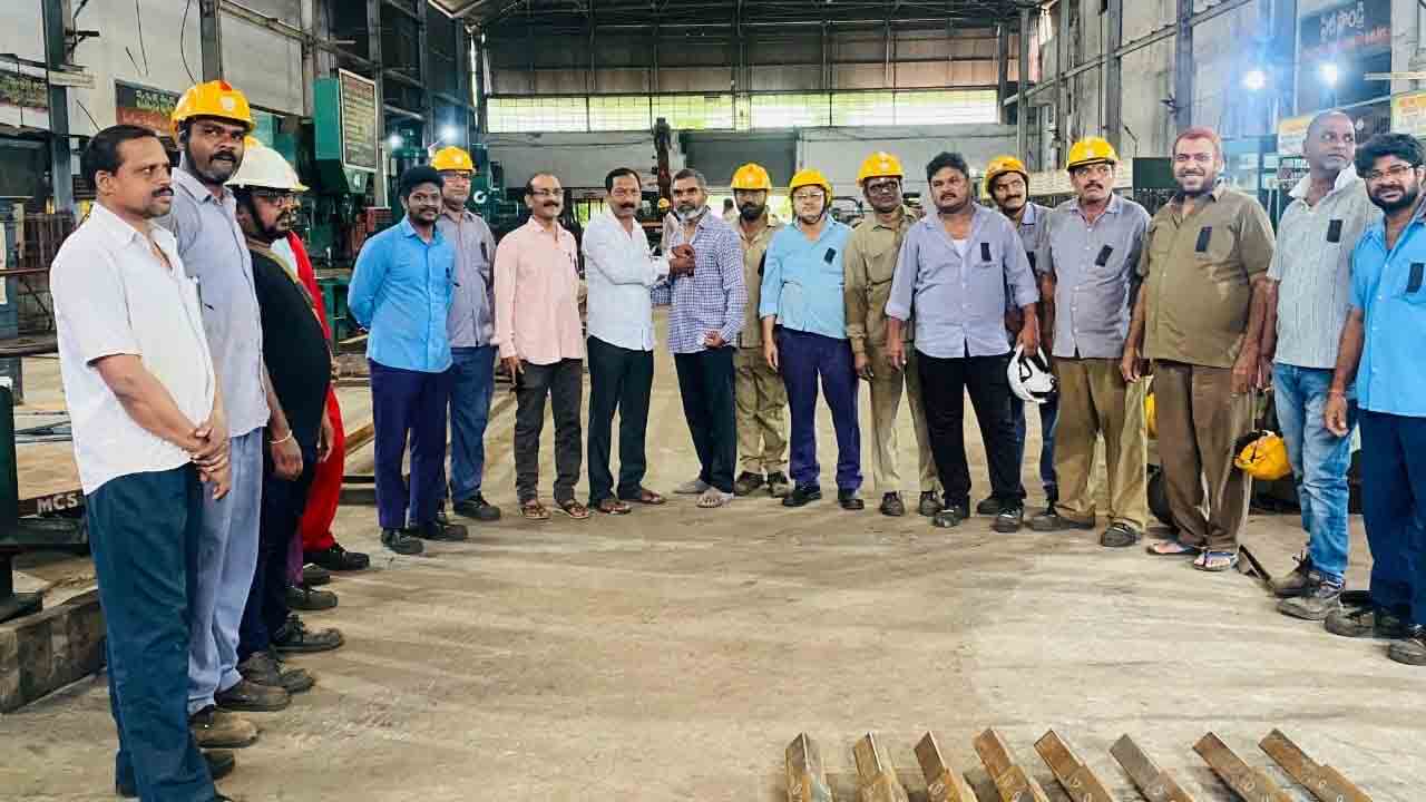 లాభం ఎక్కువ బోనస్‌ తక్కువ