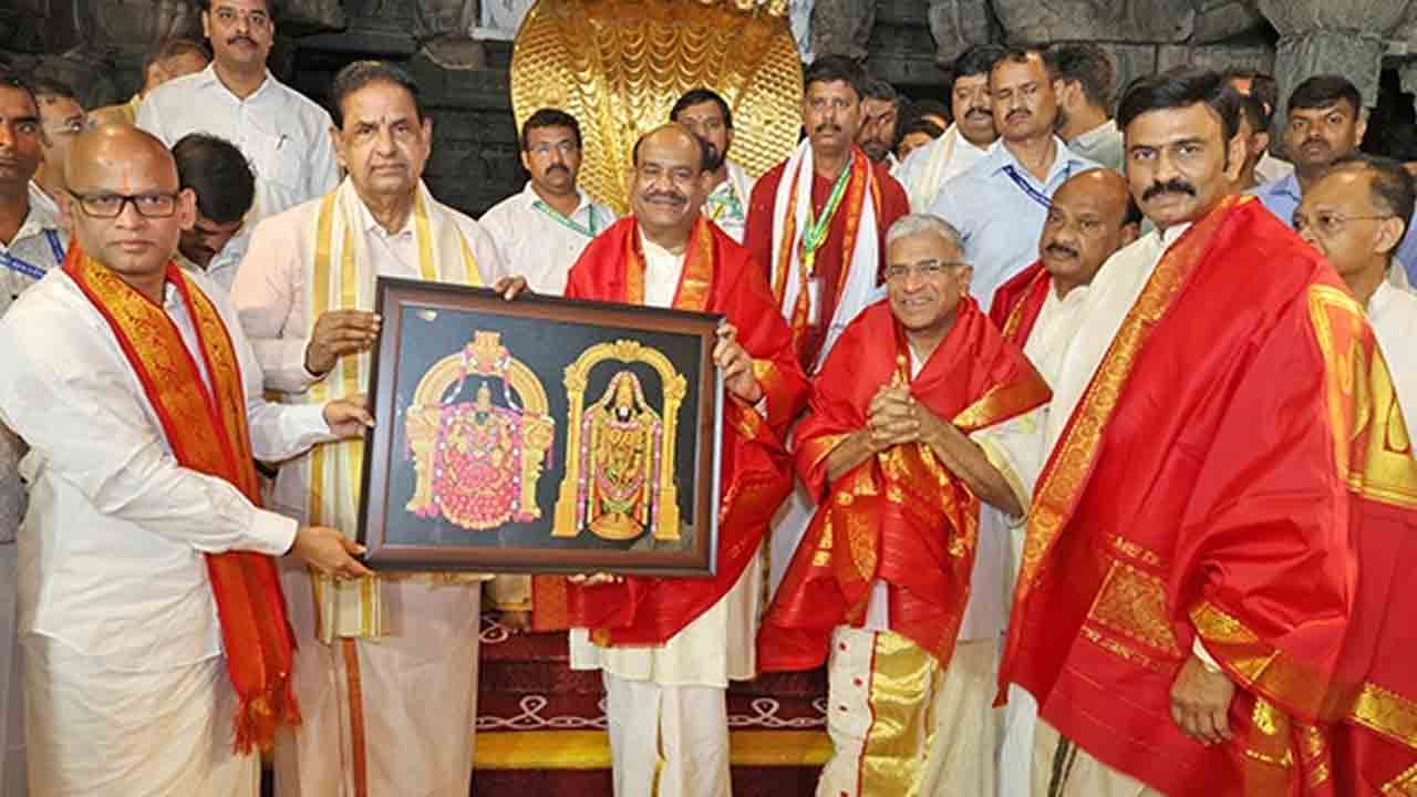 Lok Sabha Speaker | తిరుమల శ్రీవారిని దర్శించుకున్న లోక్ సభ స్పీకర్ ఓం బిర్లా