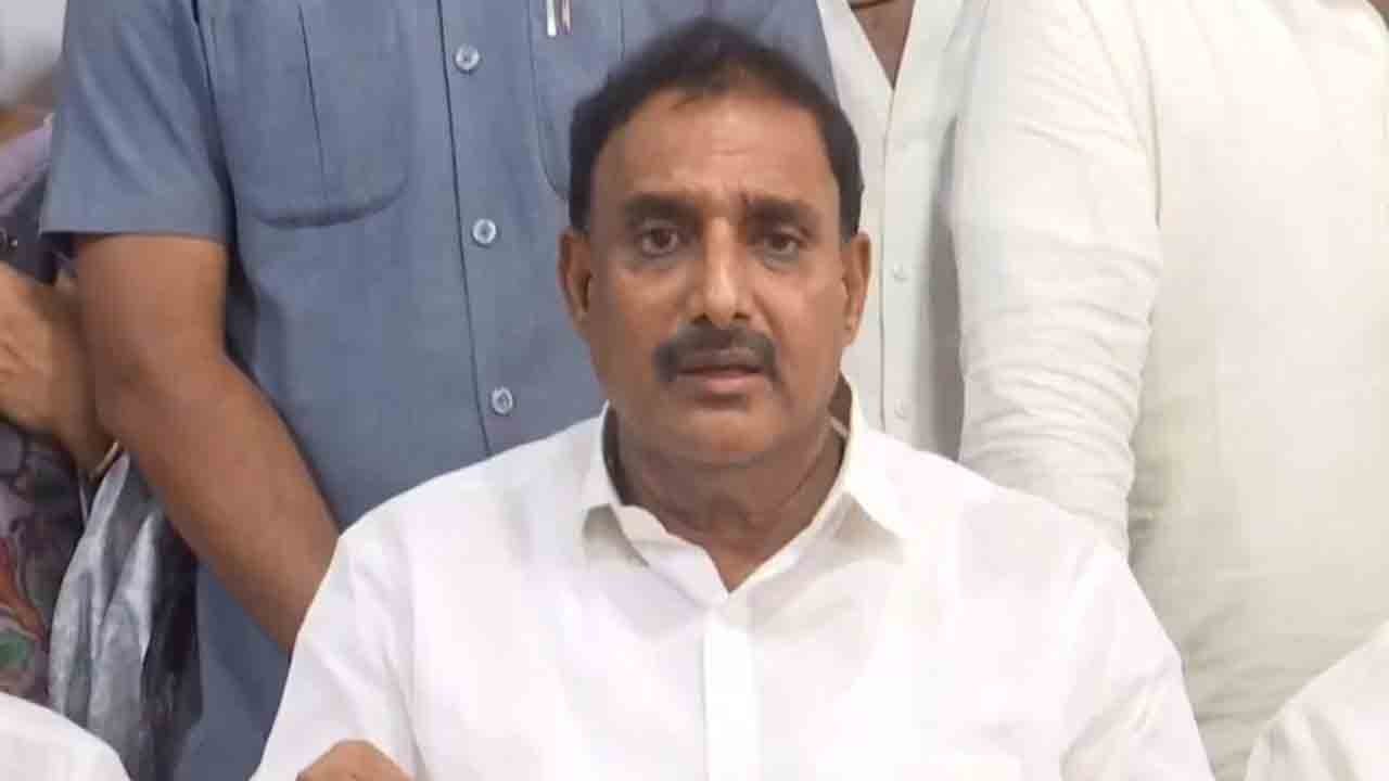 అరికెపూడి భూమిని స్వాధీనం చేసుకుంటారా?