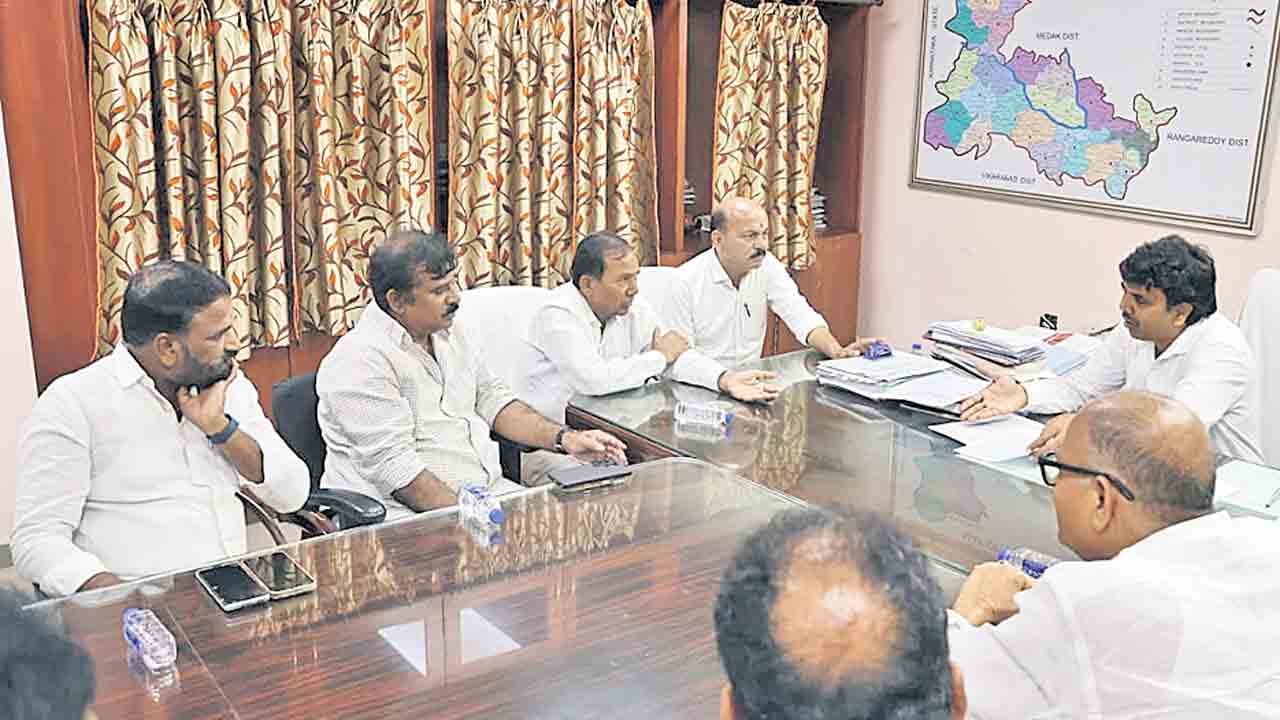 అధికారుల తీరు  బాగాలేదు