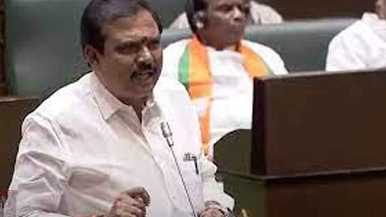 పోరాటాలు బీసీలవి.. పదవులు మీవా?.. సర్కారును నిలదీసిన ఎమ్మెల్యే పాయల్‌ శంకర్‌