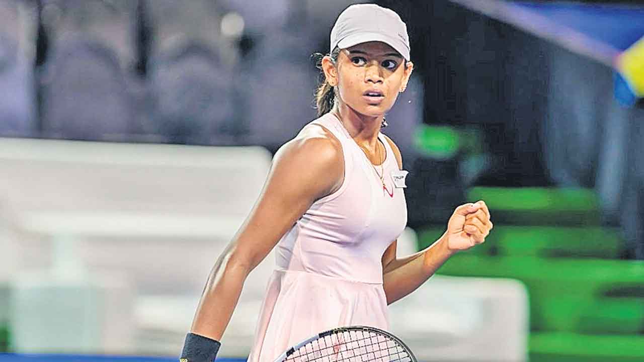 భారత అమ్మాయి సంచలనం