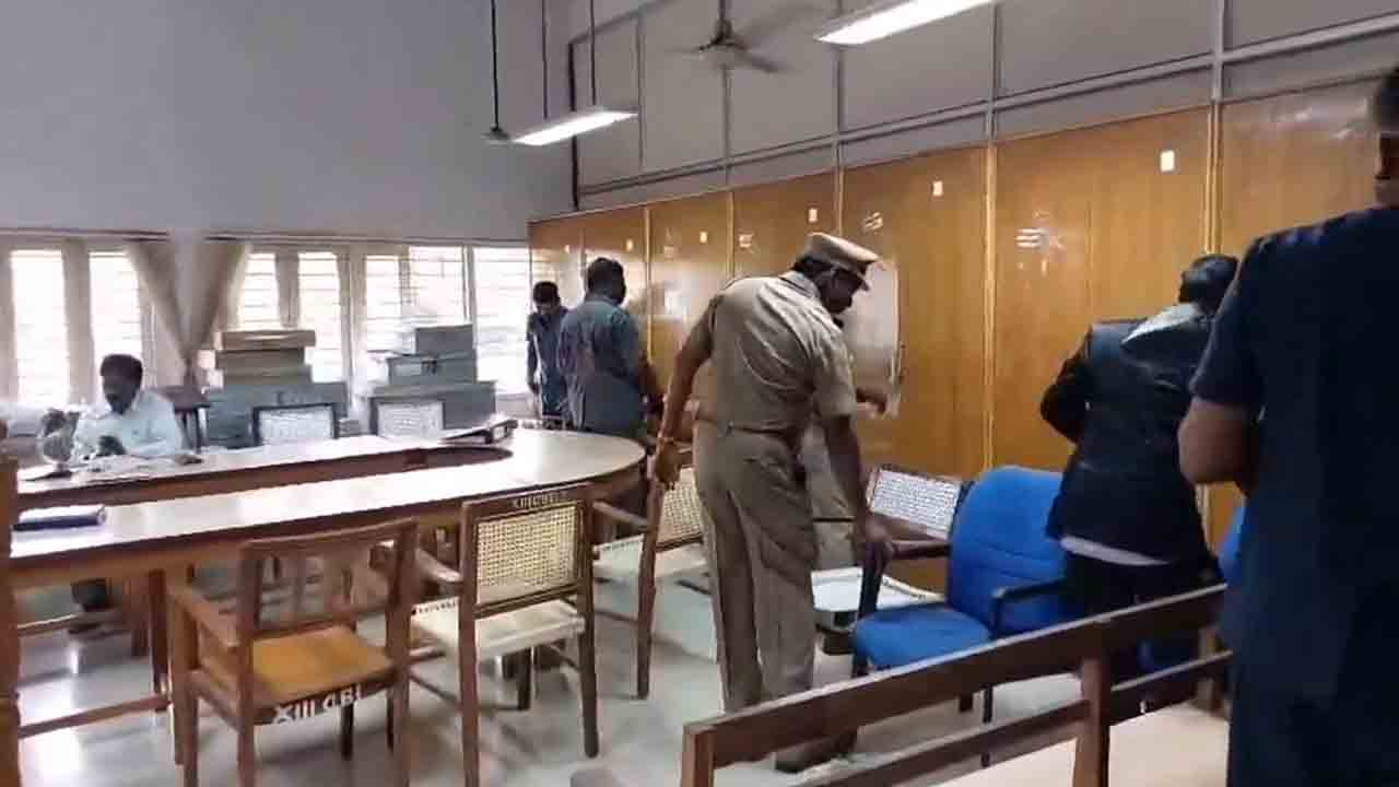 Madras High Court | మద్రాస్‌ హైకోర్టుకు బాంబు బెదిరింపులు.. అప్రమత్తమైన పోలీసులు