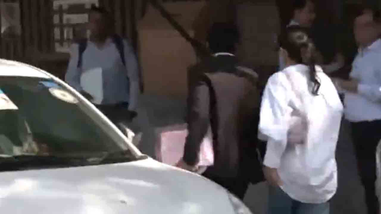 Mimi Chakraborty | బెట్టింగ్‌ యాప్‌ కేసు.. ఈడీ విచారణకు హాజరైన మిమి చక్రవర్తి