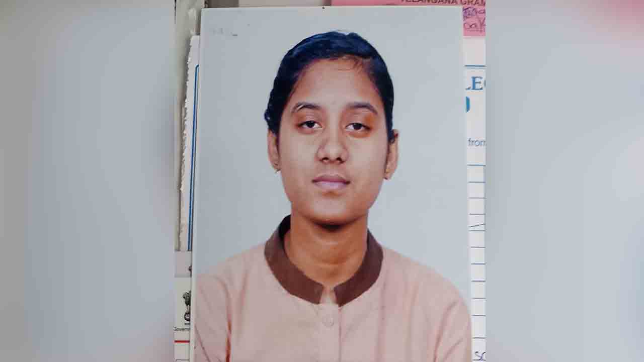 Medical Seat | నీట్‌ యూజీ పరీక్షలో ఆటో డ్రైవర్ కూతురికి మెడికల్‌ సీట్‌