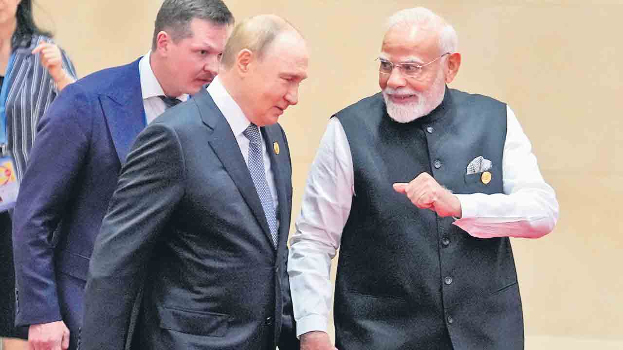 ఉక్రెయిన్‌తో యుద్ధాన్ని ముగించండి.. రష్యా అధ్యక్షుడు పుతిన్‌కు మోదీ పిలుపు