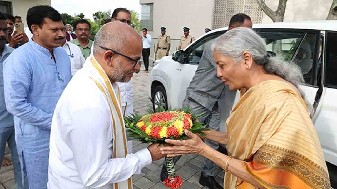 Nirmala Sitharaman | తిరుమలకు చేరుకున్న కేంద్ర ఆర్థిక మంత్రి నిర్మలా సీతారామన్‌