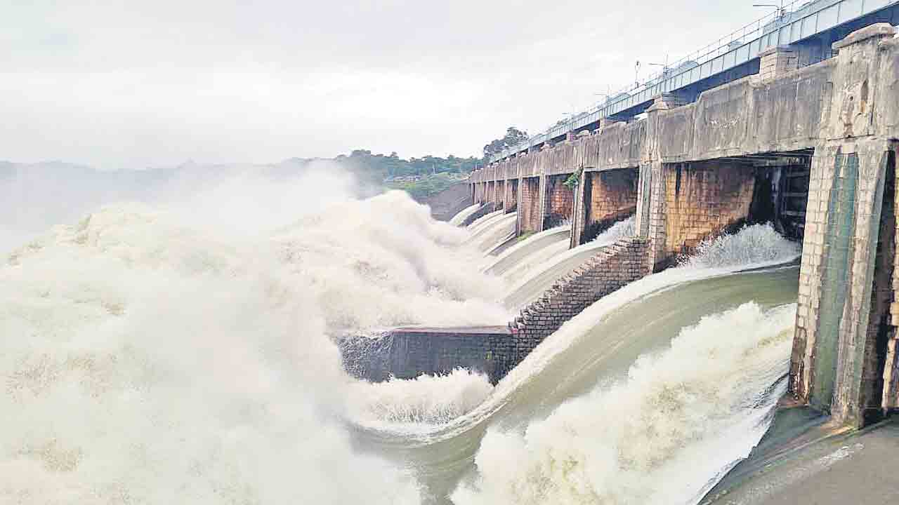 ఎస్సారెస్పీకి 1.90లక్షల క్యూసెక్కుల ఇన్‌ఫ్లో