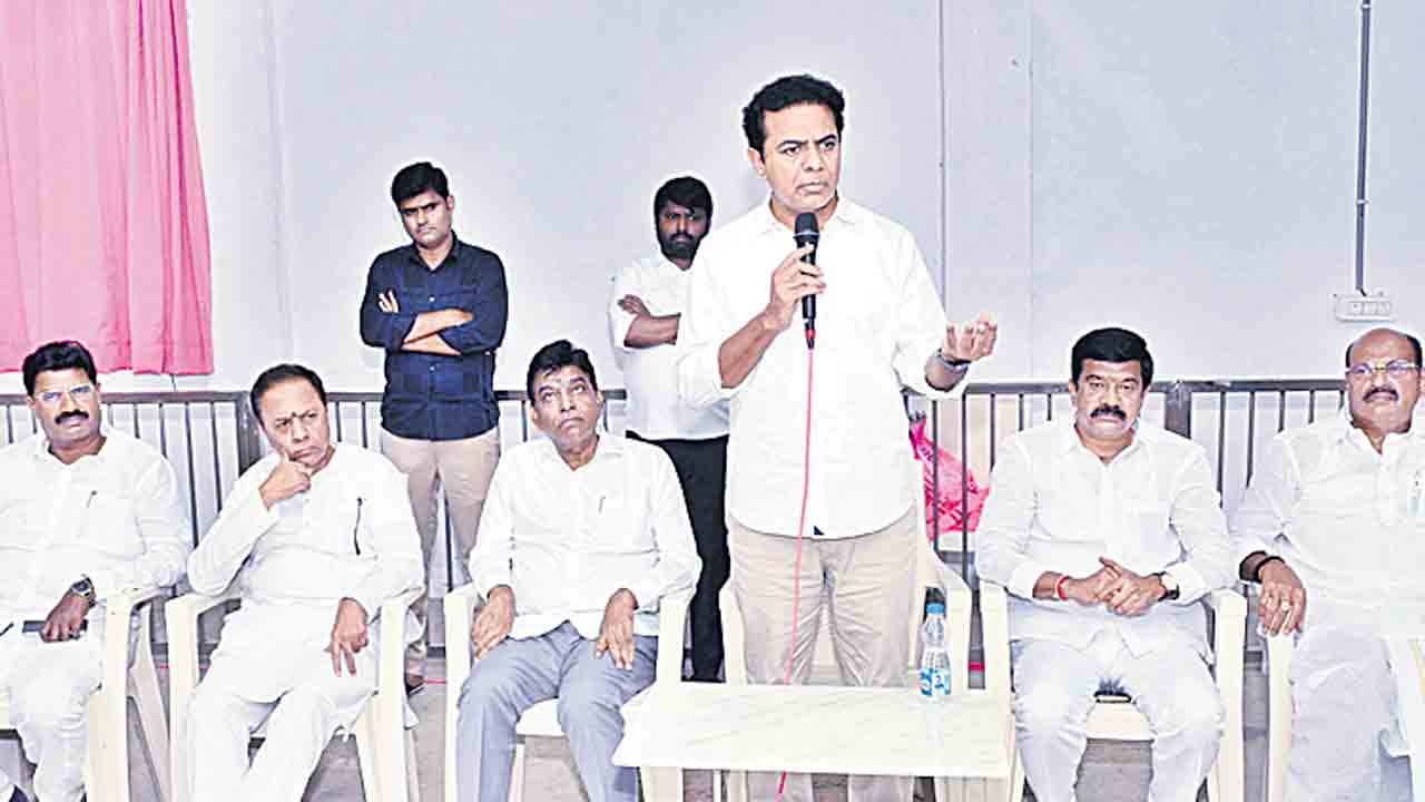 స్థానిక పోరులో సత్తా చాటుదాం..