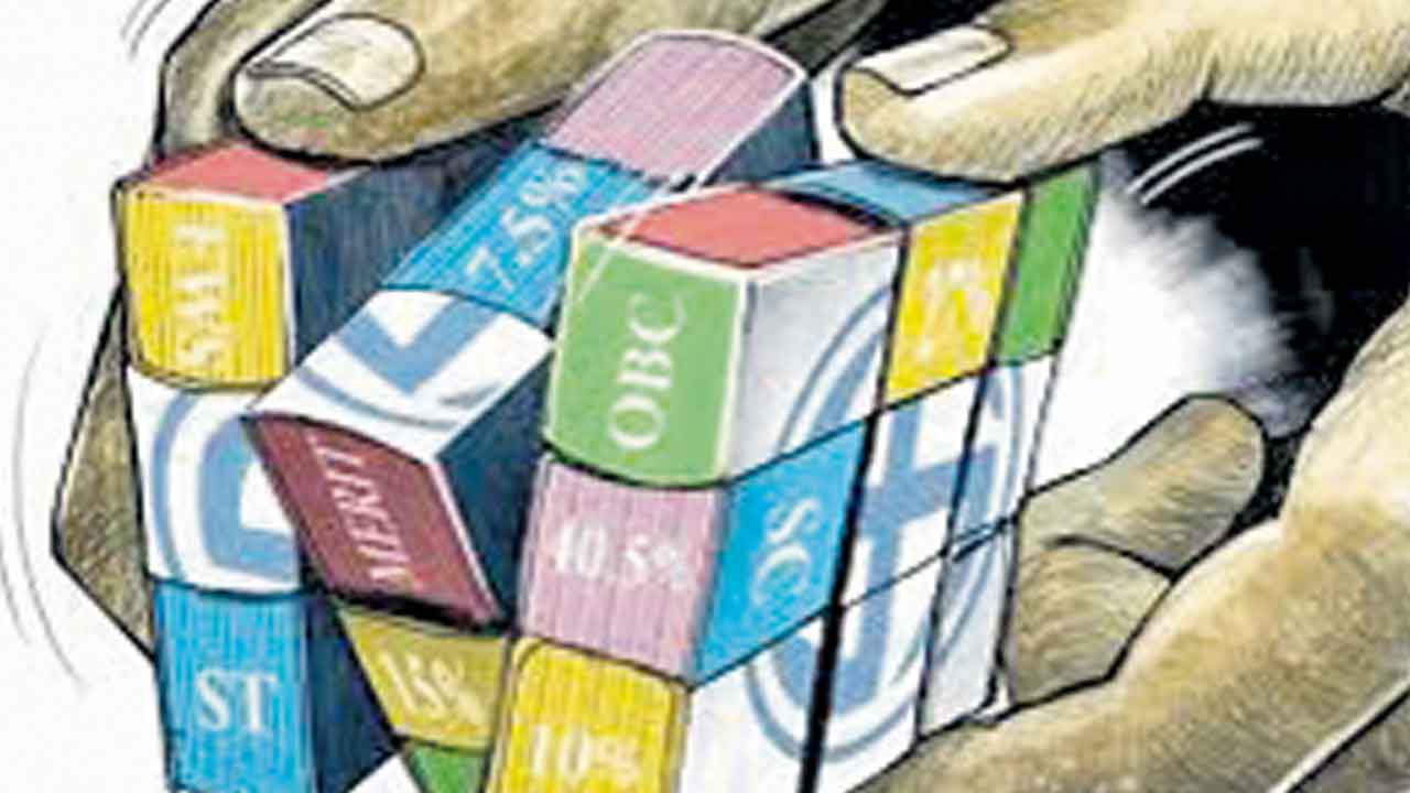 చట్టబద్ధంగా ఇస్తామంటూ ఇన్నాళ్లూ మభ్యపెట్టి.. బీసీ వాటాకు టాటా