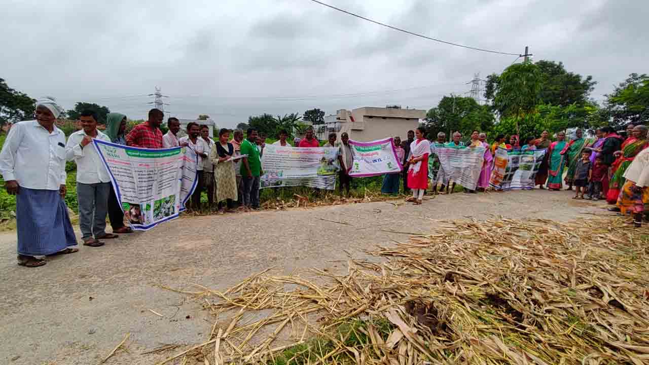 Organic Methods | సేంద్రియ పద్ధతులను అనుసరించాలి.. పత్తి రైతులకు అవగాహన కార్యక్రమం