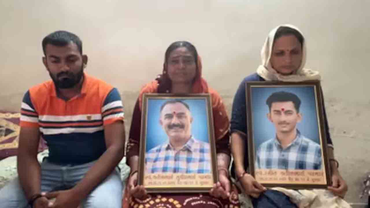 Pahalgam Victims Families | ‘మా కన్నీళ్లు ఇంకా ఆరిపోలేదు’.. భారత్-పాక్   మ్యాచ్ను బహిష్కరించాలని పహల్గామ్ బాధిత కుటుంబాలు డిమాండ్
