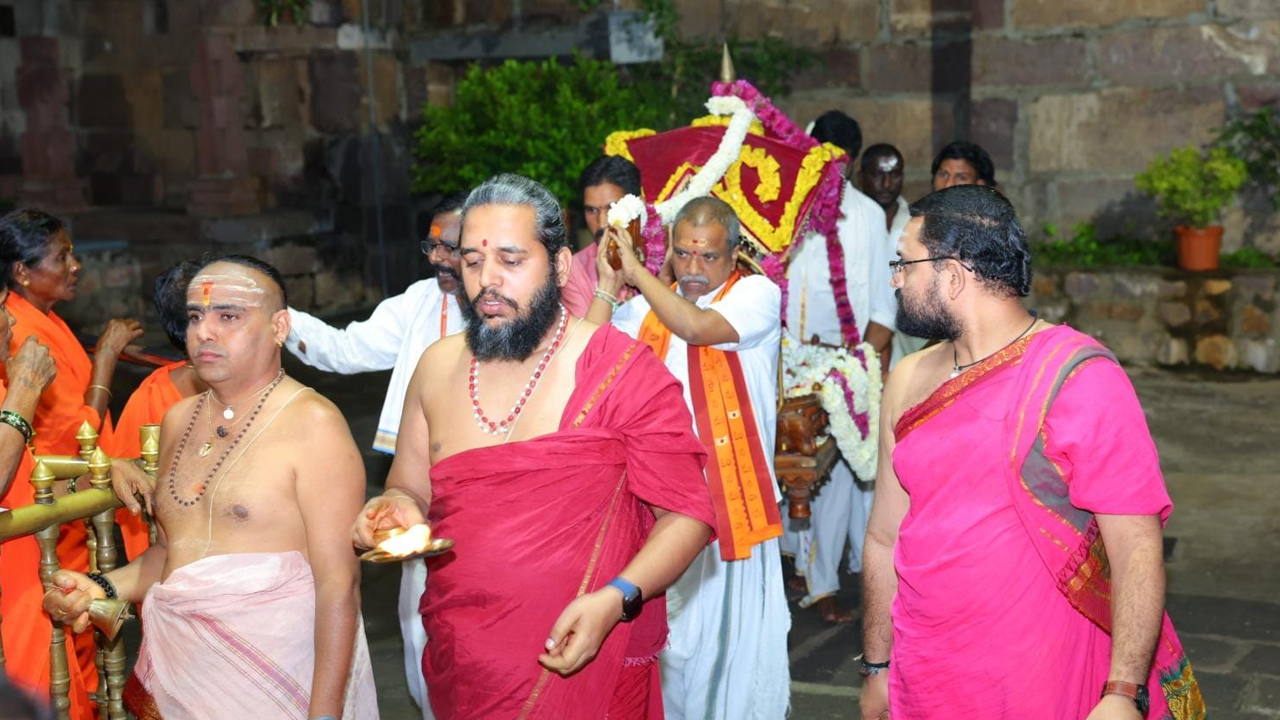 Pallaki Seva
