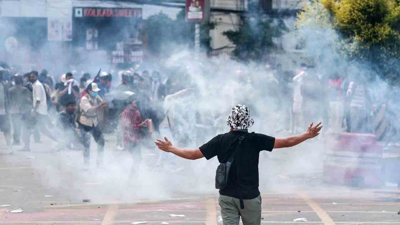 Nepal Airports | నేపాల్‌లో పరిస్థితి మరింత అధ్వాన్నం.. అన్ని ఎయిర్‌పోర్టులు మూసివేత