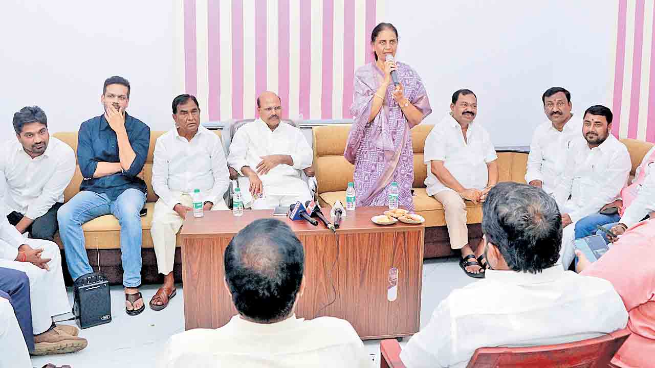 స్థానిక సంస్థల ఎన్నికల్లో గులాబీ జెండా ఎగరాలి