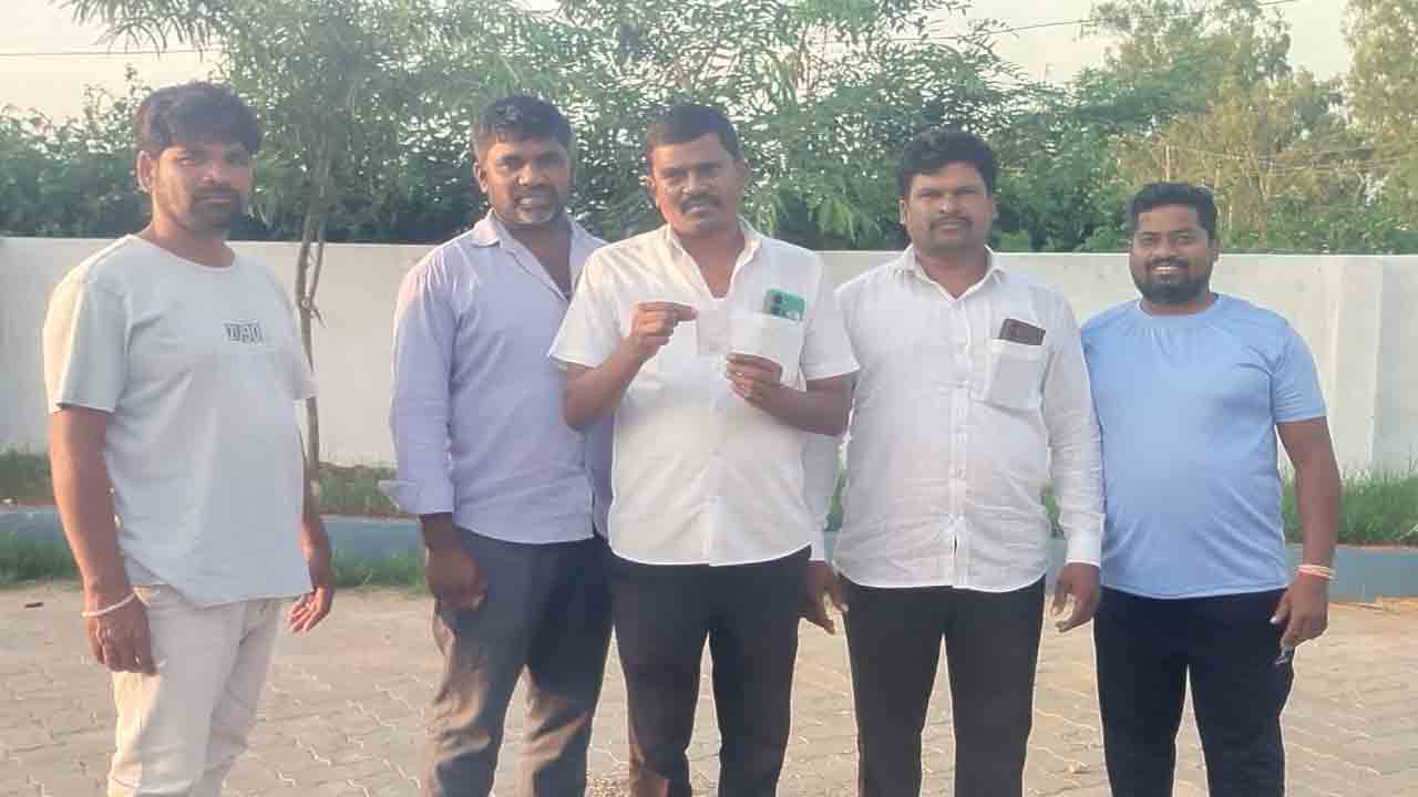 RTC Charges | పండుగల పూట చార్జీల పెంపు.. ఆర్టీసీ ప్రయాణికుల మండిపాటు