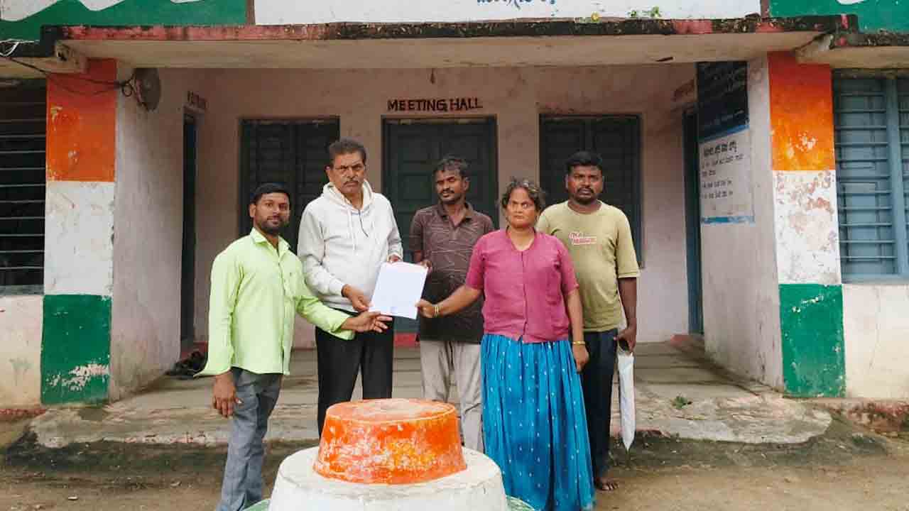 Special Teachers | ఎయిడెడ్ పాఠశాలల్లో స్పెషల్ టీచర్లను నియమించాలి