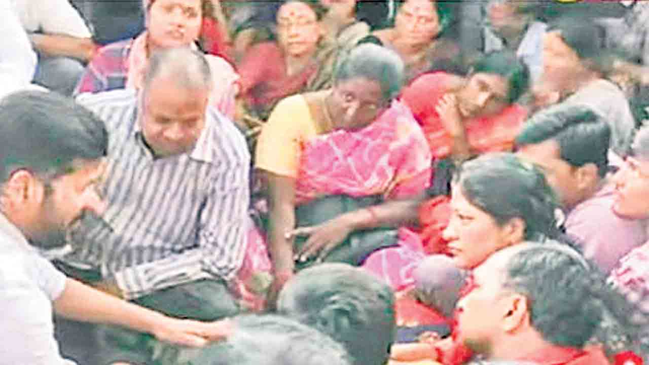 కారుణ్యంపై కాఠిన్యం!.. హోంగార్డులకు రేవంత్‌ సర్కారు దగా