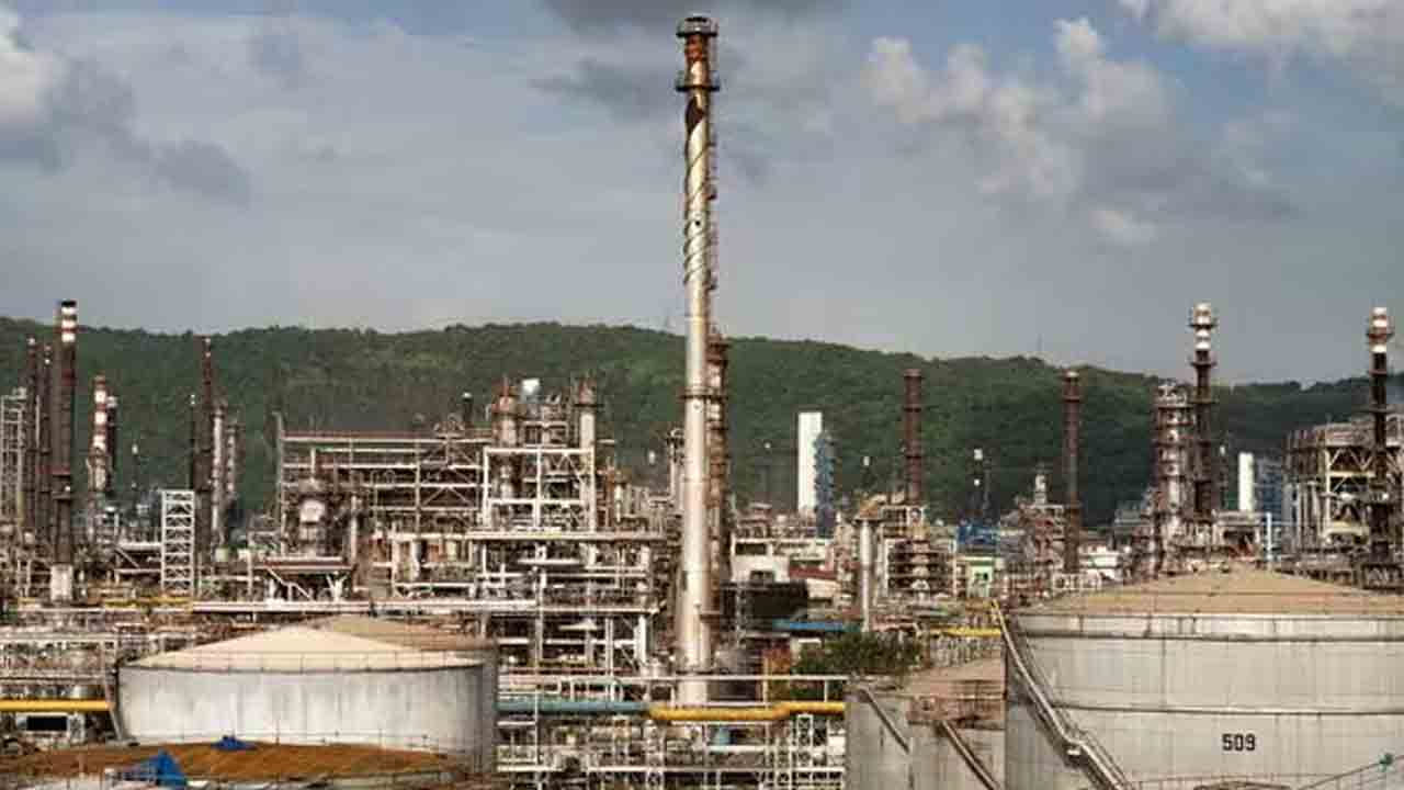 Russia | చమురు ఎగుమతులపై మళ్లీ నిషేధం విధించిన రష్యా.. భారత్‌పై ప్రభావం ఉంటుందా..?